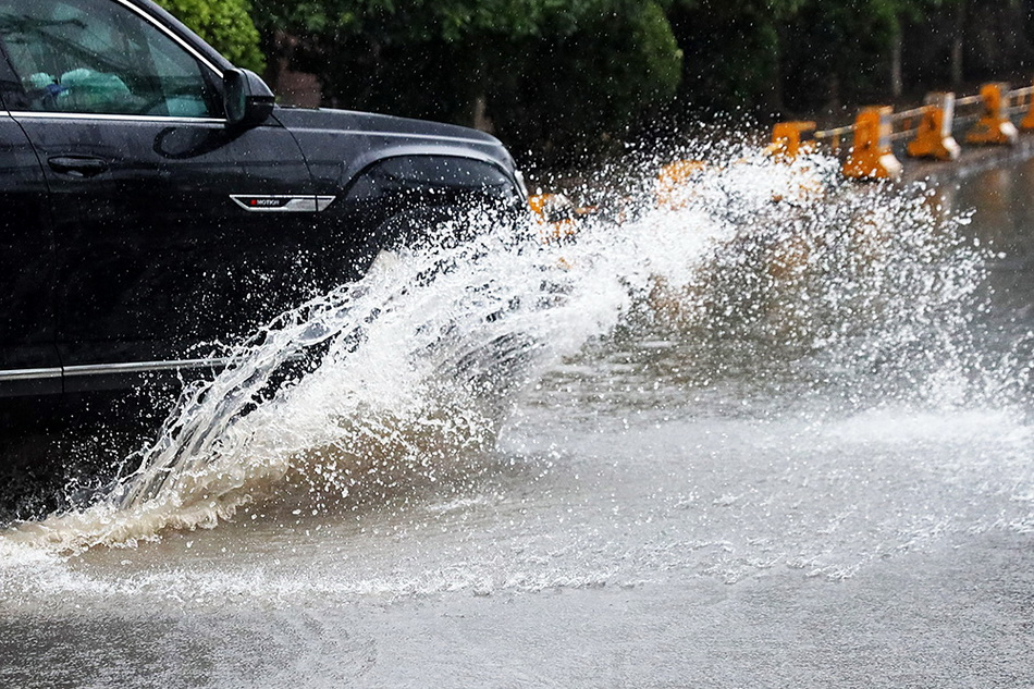 積水路段行駛